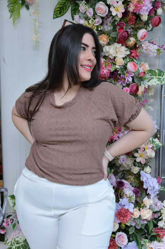 Blusa Ojalillo Plus Manga Elastica